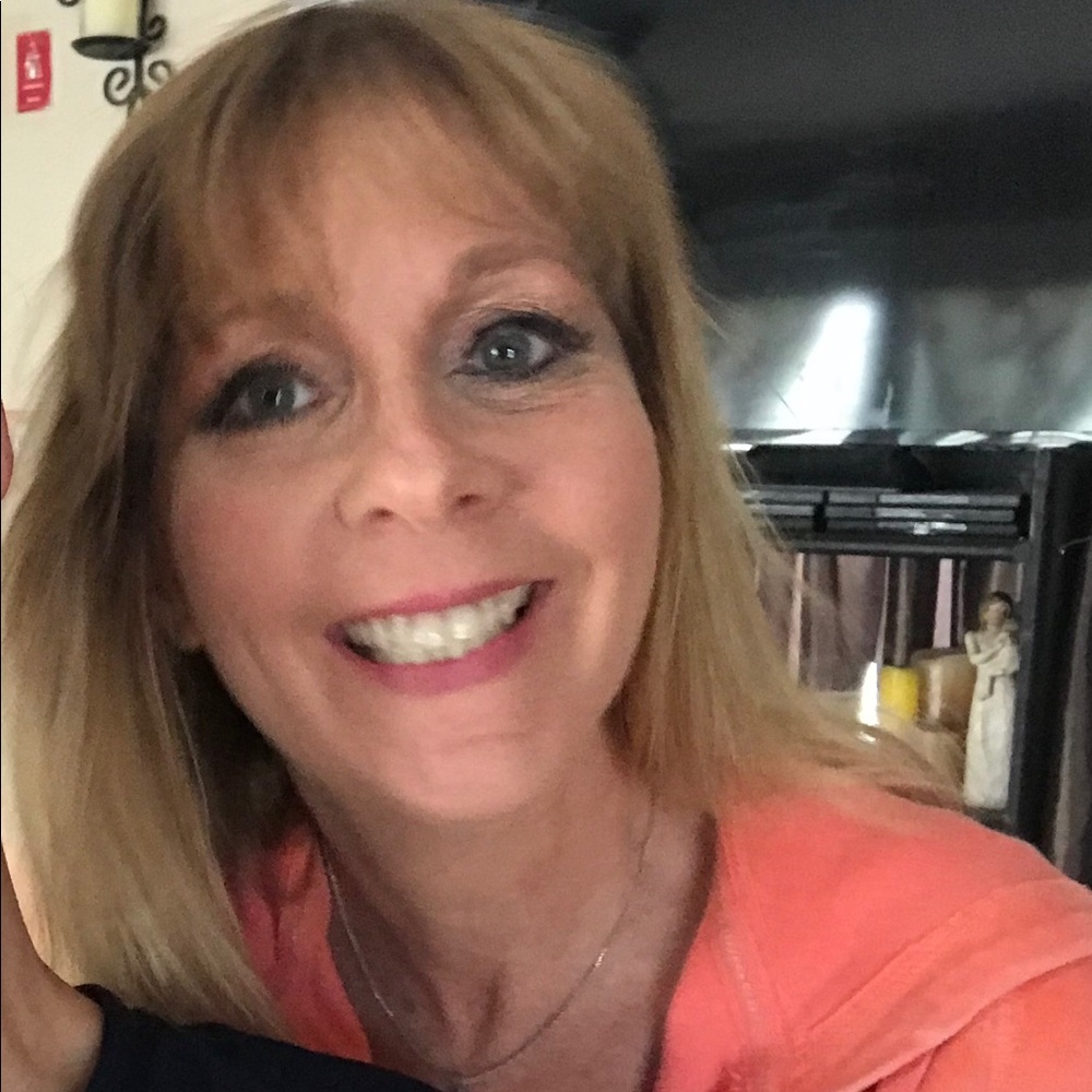 Meet your Posher, Virginia